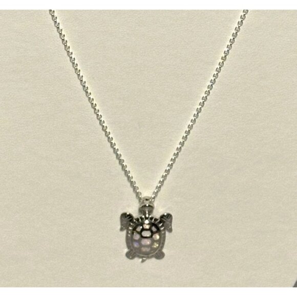 White Opal Turtle Pendant Thick Silver w Italian Made 18” 2mm Silver Rolo Chain - Picture 3 of 7